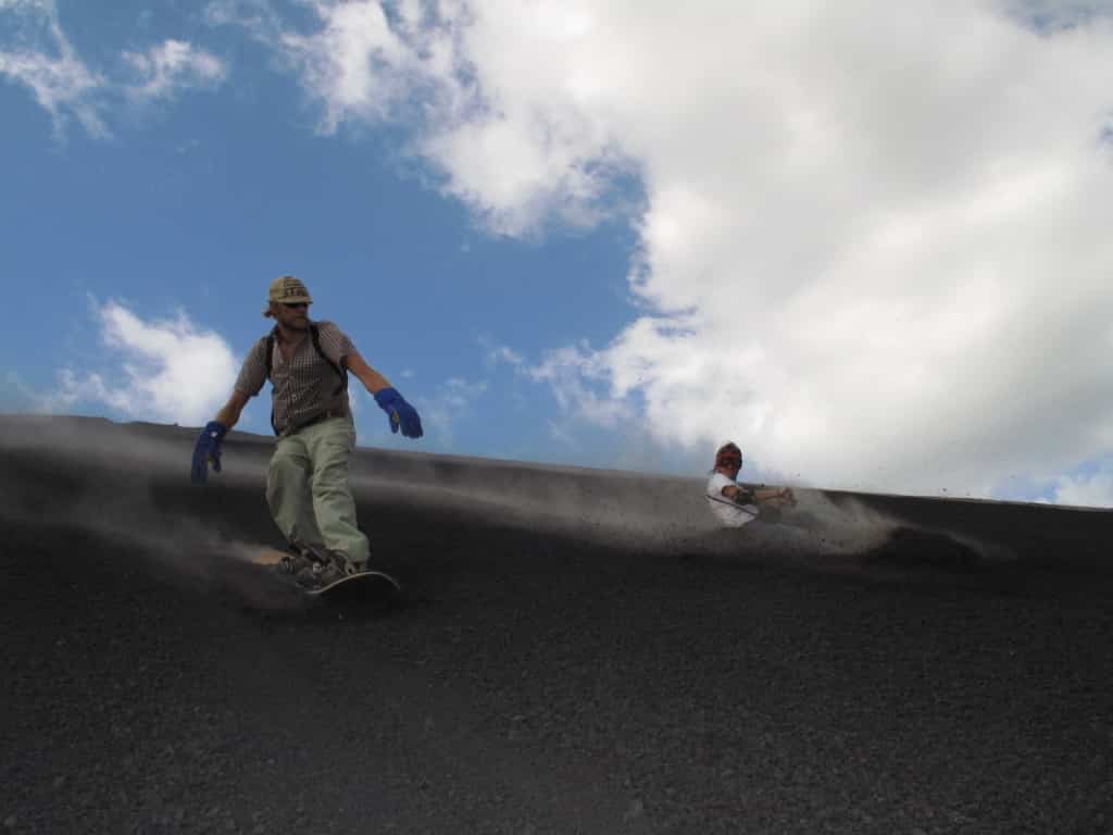 image Vía Crucis Submarino volcano boarding nicaragua excursion