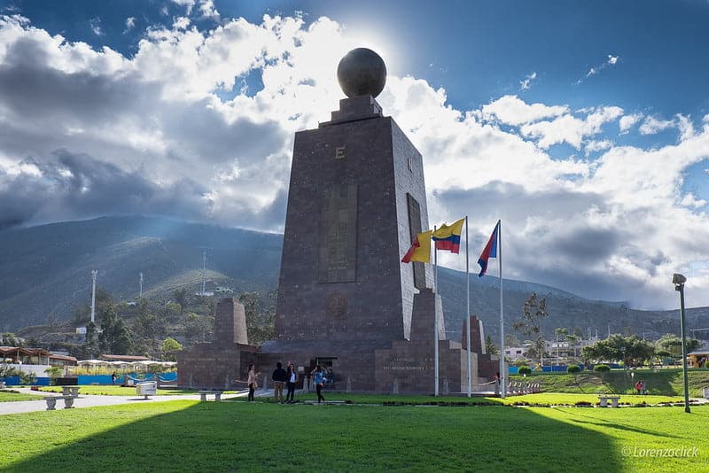 image lugares de ecuador 5 Ciudad Mitad del Mundo