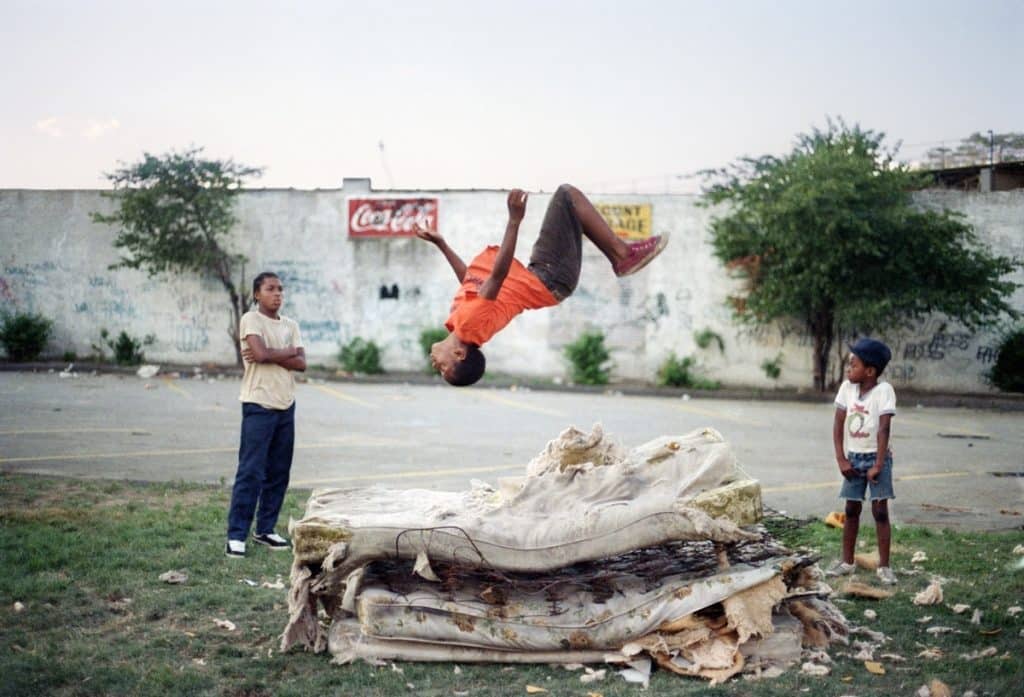 image Eyes on the Streets Jamel Shabazz 4 Flying high Color