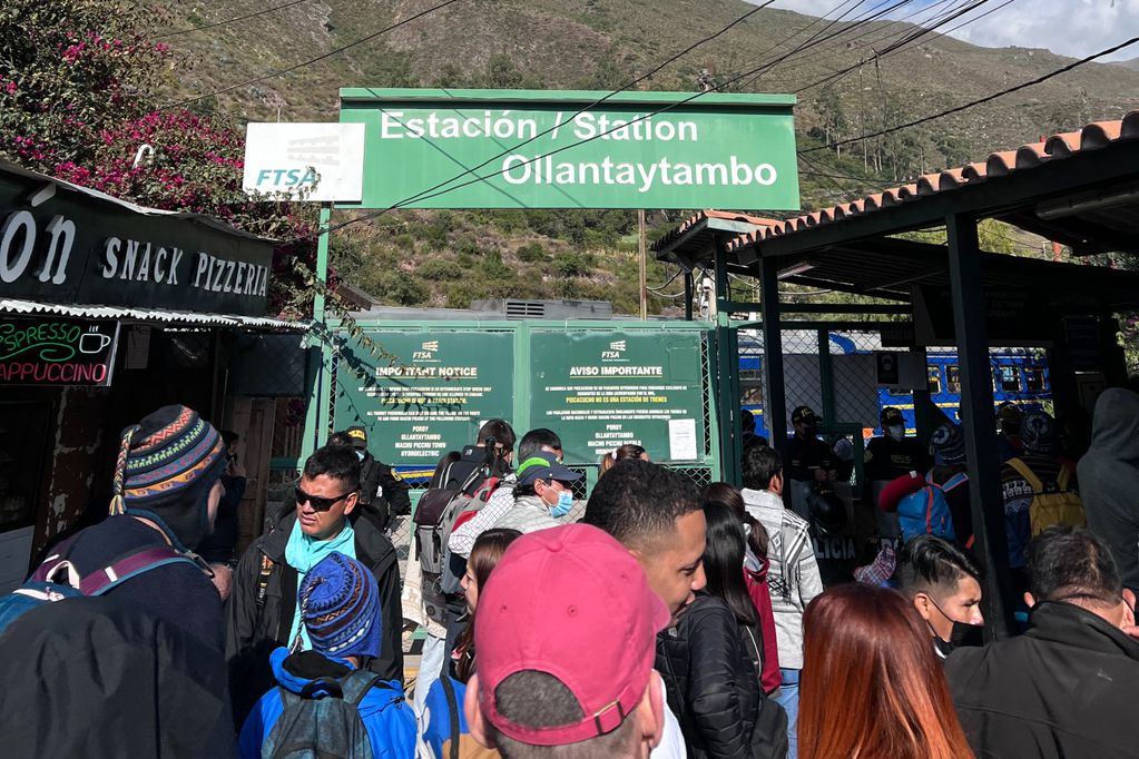 Cusco: continua el bloqueo en Machu Picchu y advierten enormes pérdidas para el turismo en la región