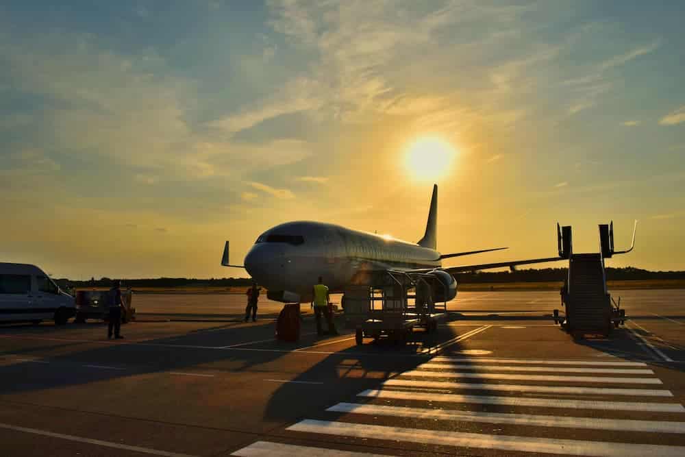 avion aeropuerto