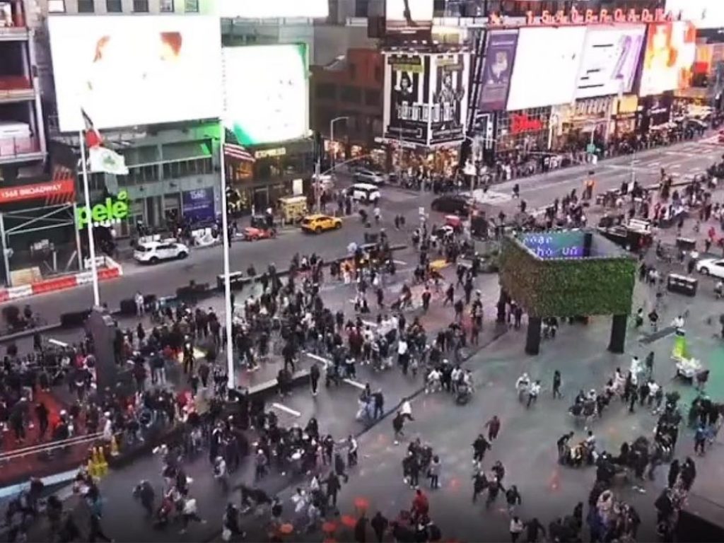 Explosión en Times Square generó pánico entre los transeúntes por la zona: no se registraron heridos