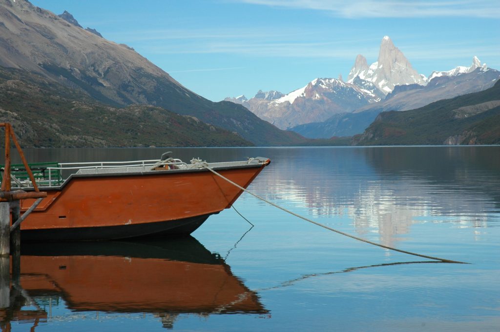 image Patagonia argentina lago del desierto 0