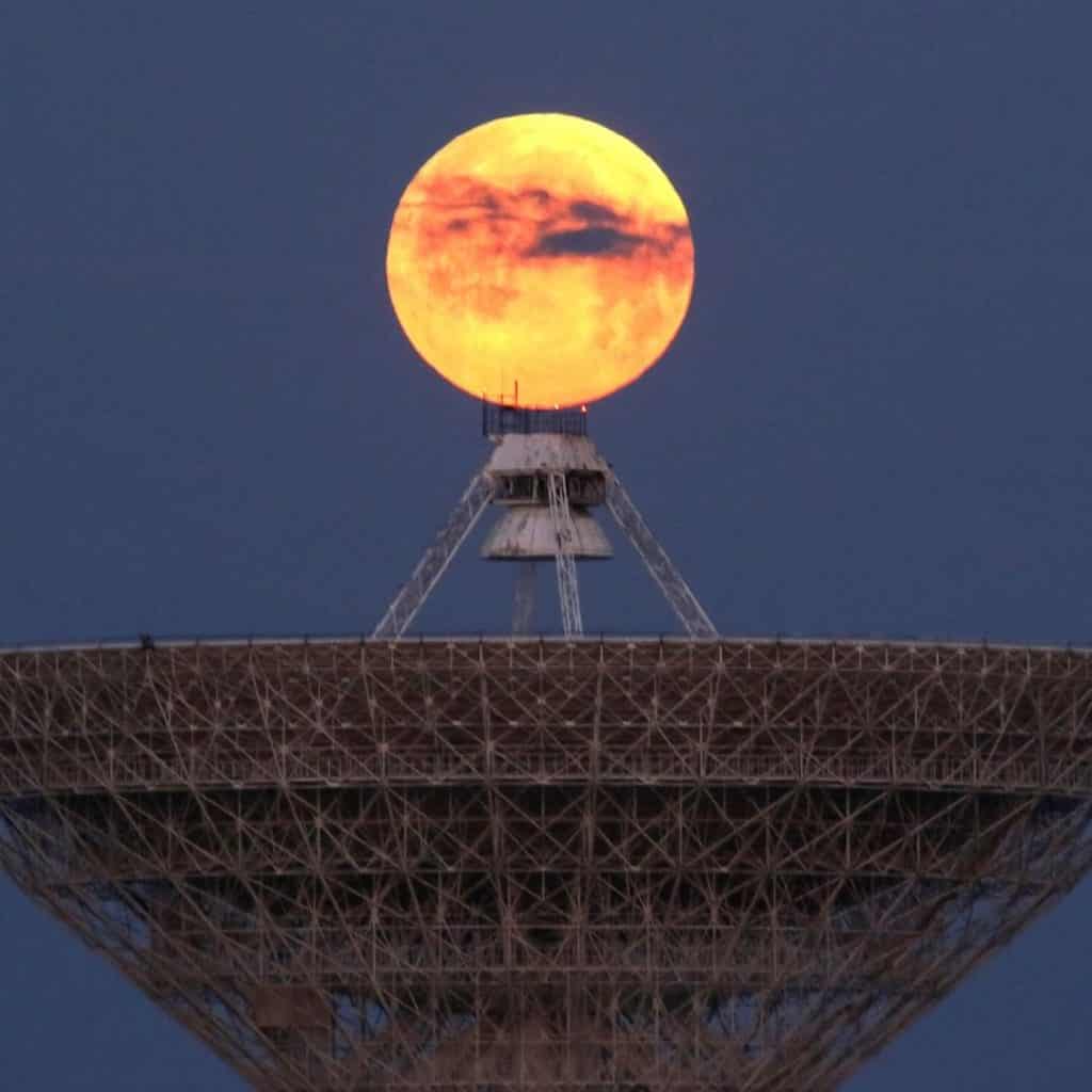 Así se vivió el eclipse total de Luna en el mundo: las imágenes más espectaculares del fenómeno