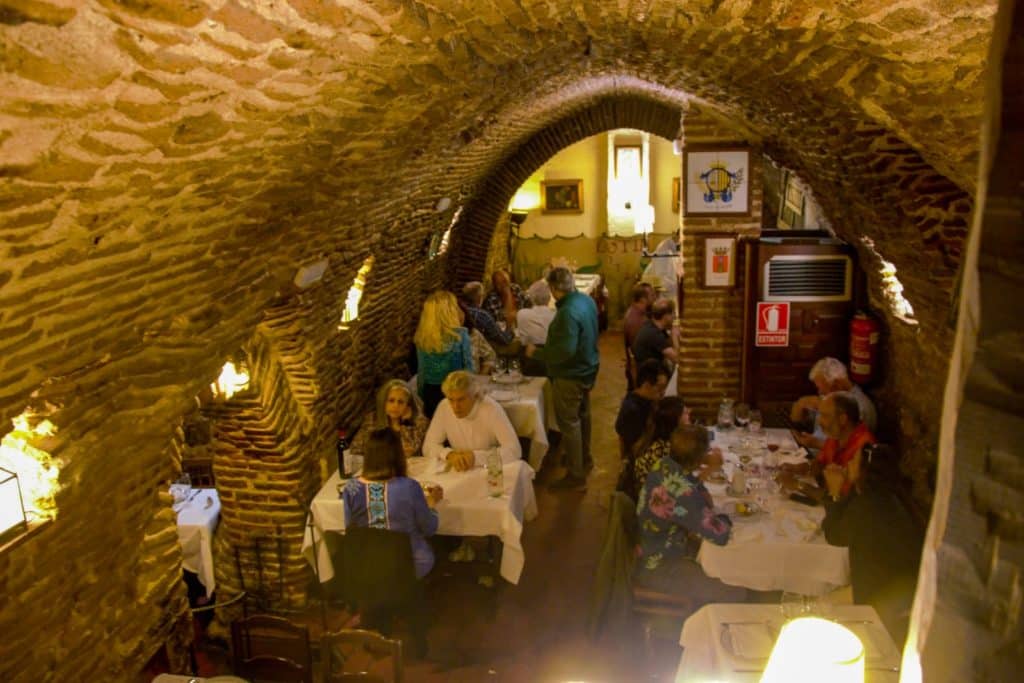 Restaurante Botín: cómo es por dentro el primer restaurante del mundo y cuánto cuesta visitarlo