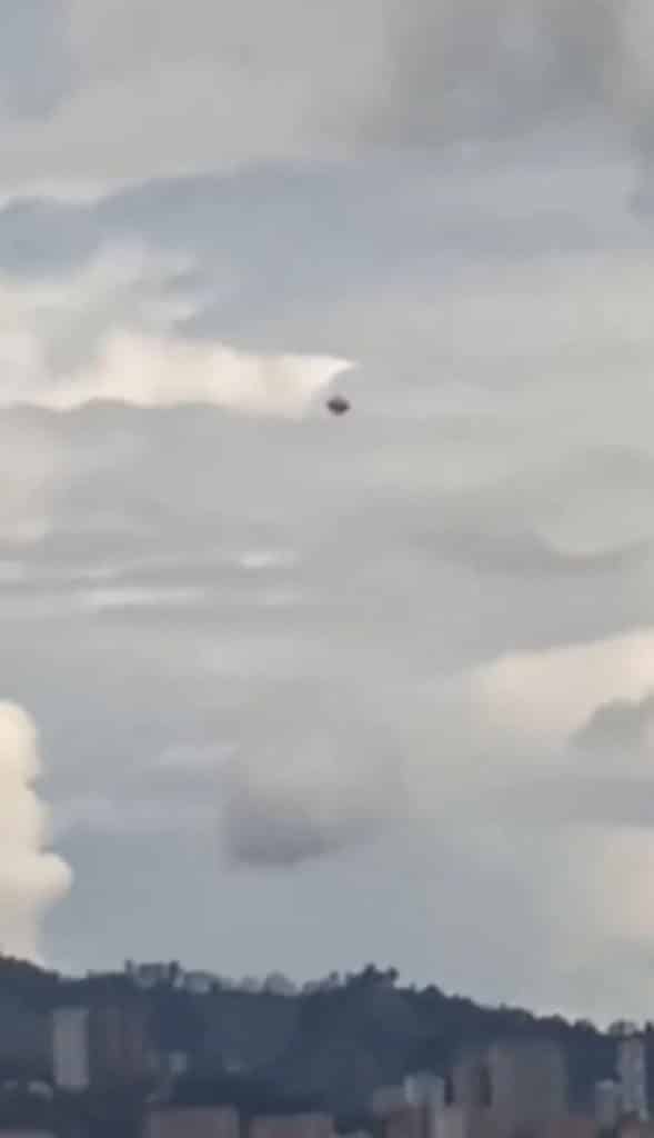 OVNI Creer o reventar: varias filmaciones registran un OVNI sobrevolando Medellín OVNI