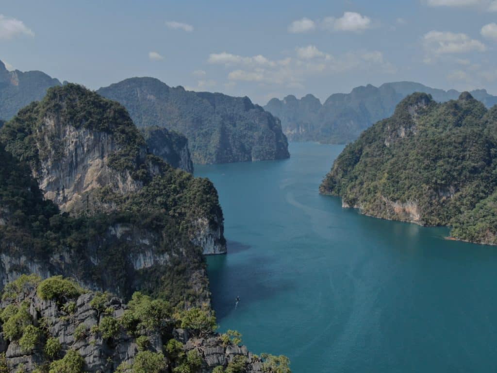 image Parque Nacional de Khao Sok Cheow Lan Lake 2 1