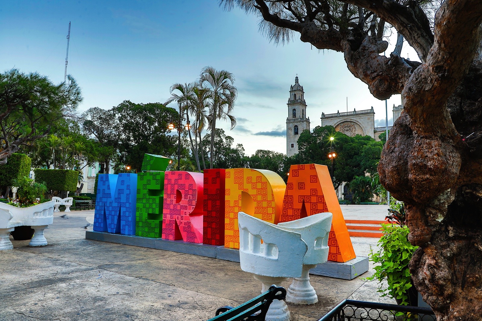 Mérida-Parque-PlazaGrande-CentroHistórico-Letras-Amanecer-70