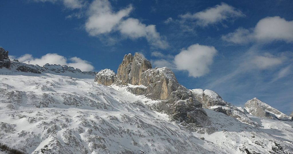 Desprendimiento de parte de un glaciar en los Alpes provocó al menos seis muertos y varias personas heridas