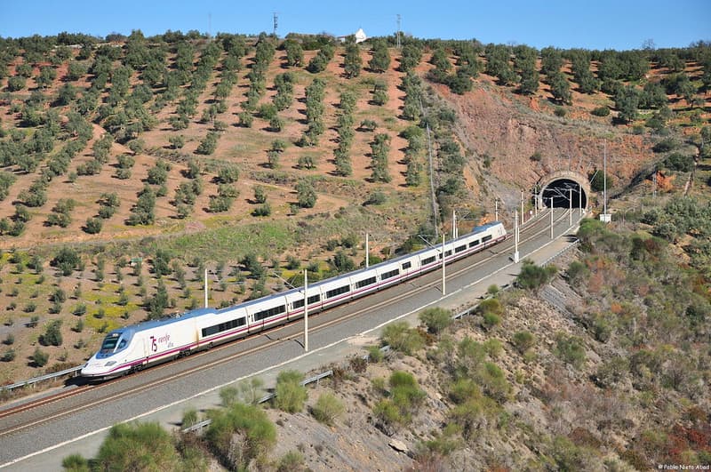 image viajar en tren desde malaga a madrid 2 Tren