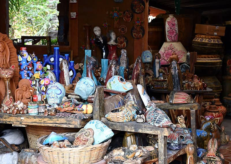 image cosas para hacer en Guadalajara 9 Mercado de Artesanias de Tonala