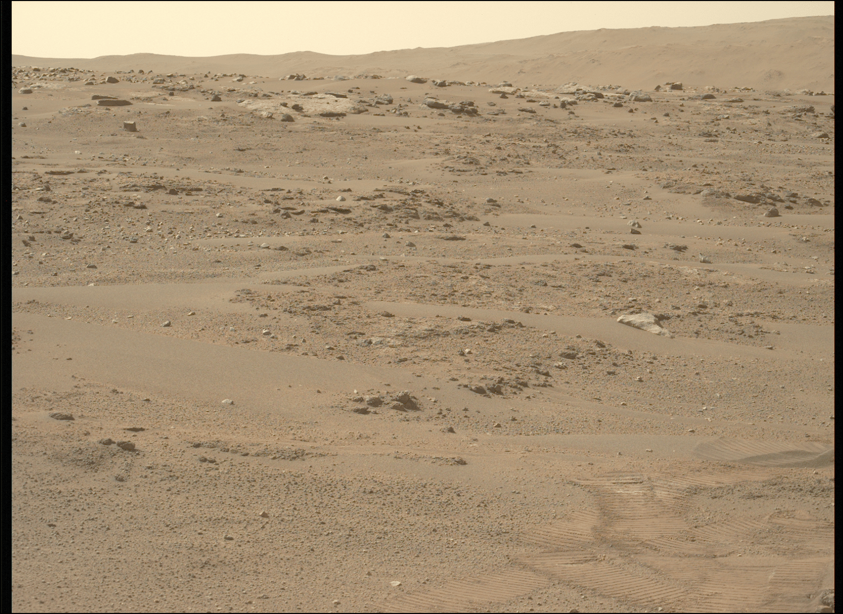 Mars_Perseverance_ZL0_0555_0716213117_364EBY_N0266236ZCAM08575_0340LMJ