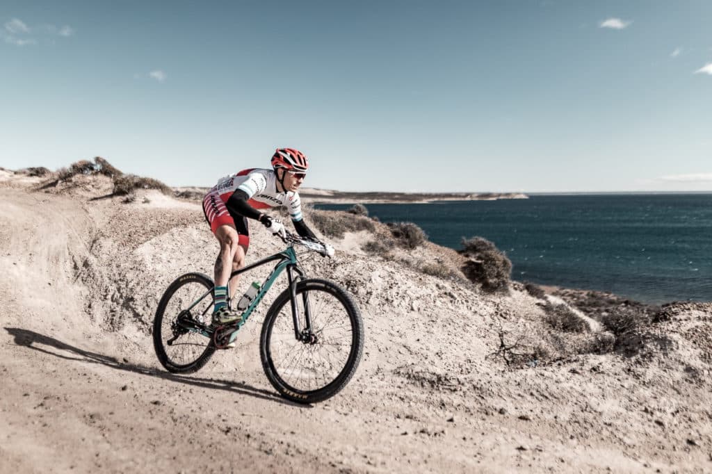 Cómo participar en Vuelta Ballenas, una carrera patagónica para disfrutar del mountain bike y la naturaleza