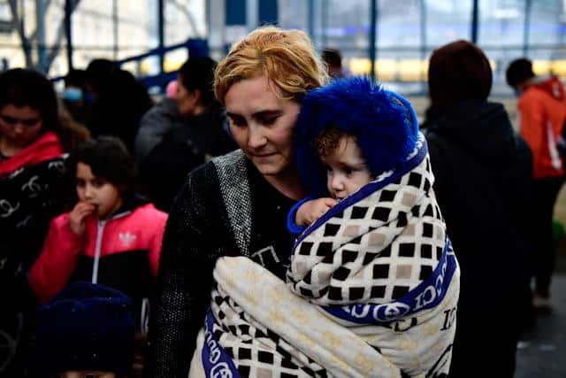 En los últimos meses, más de 48.000 anfitriones ofrecieron estancias temporales a refugiados de Ucrania en 90 países a través de Airbnb.org En los últimos meses, más de 48.000 anfitriones ofrecieron estancias temporales a refugiados de Ucrania en 90 países a través de Airbnb.org