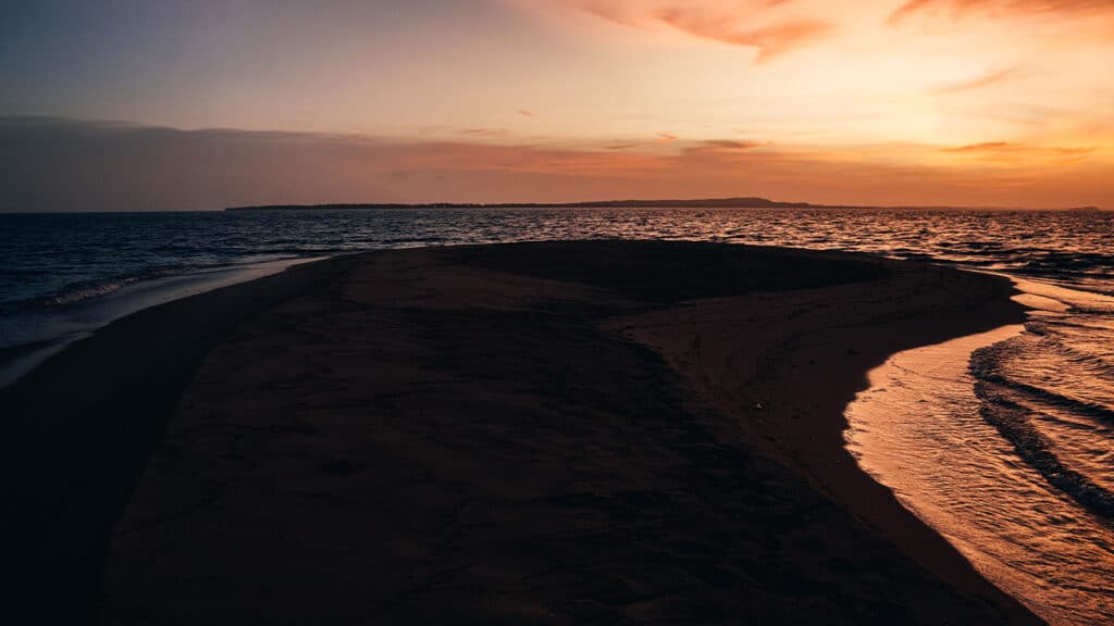 image 1440x8103