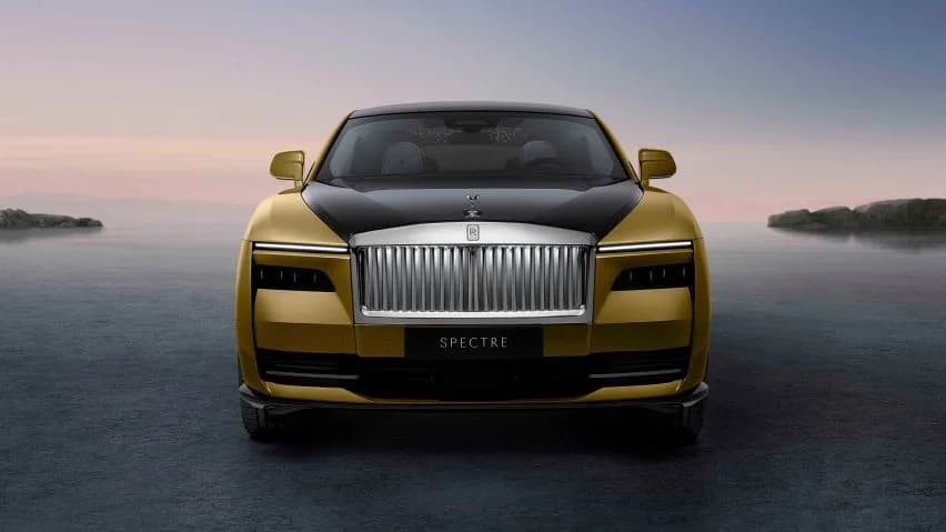 Rolls-Royce presenta Spectre, su primer automóvil totalmente eléctrico