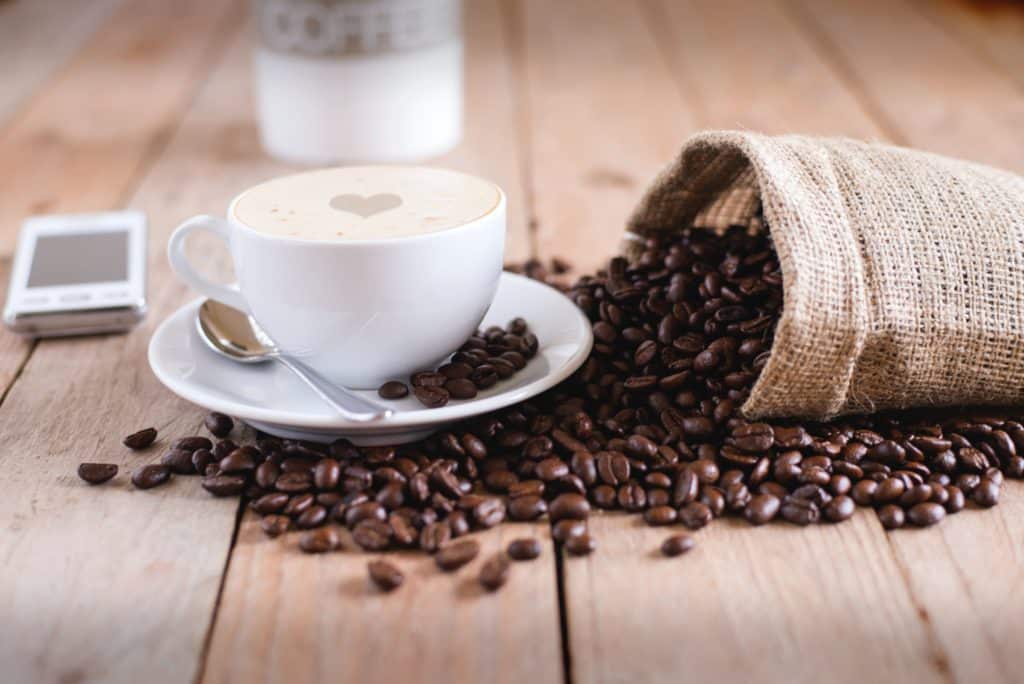 café Día Internacional del Café: por qué se celebra cada 1 de octubre image café mike kenneally zlwDJoKTuA8 unsplash