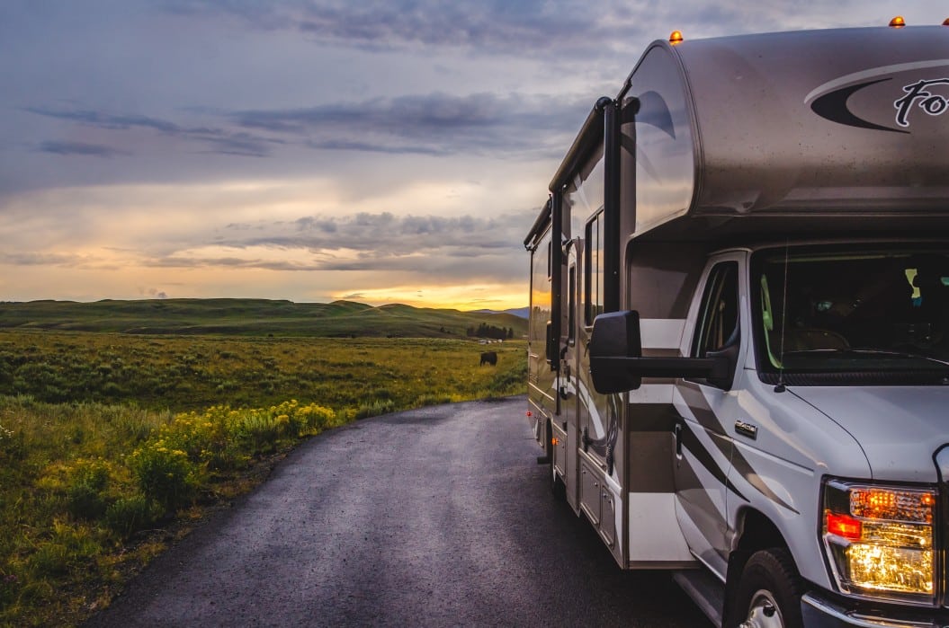 quiet-evening-in-yellowstone_t20_2gPBAV