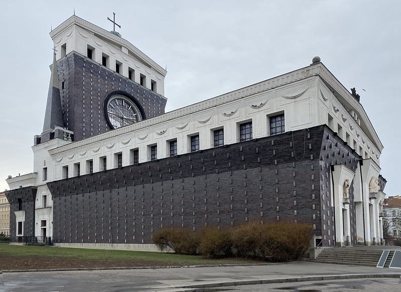 image iglesias de Praga 5 Iglesia del Sagrado Corazon de Nuestro Senor