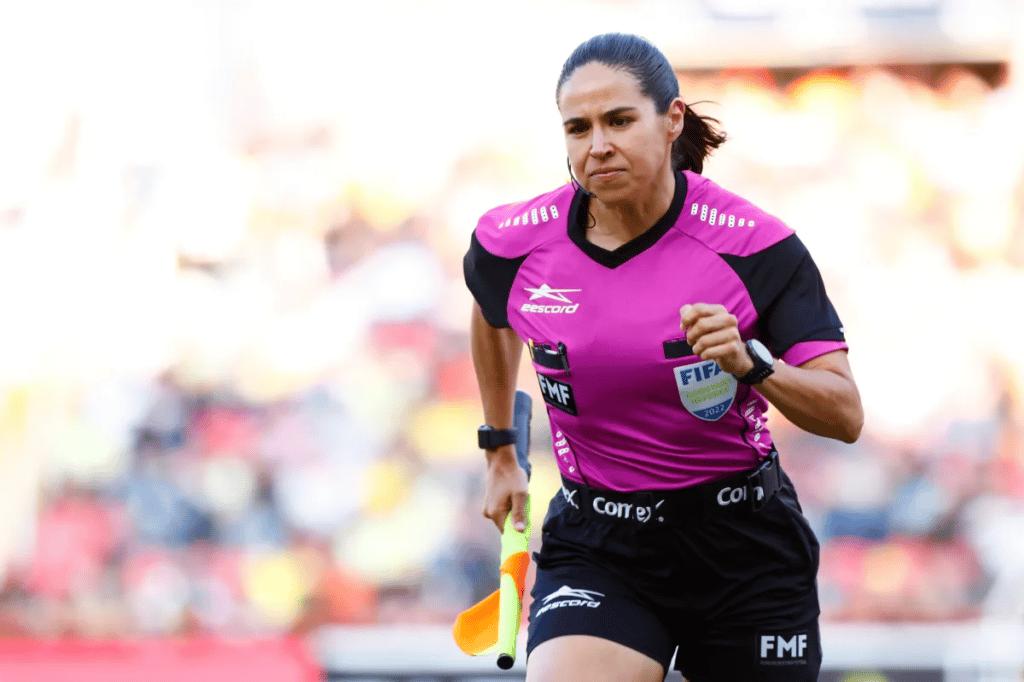Ella es Karen Díaz, la primera árbitra mexicana en un Mundial image image 159