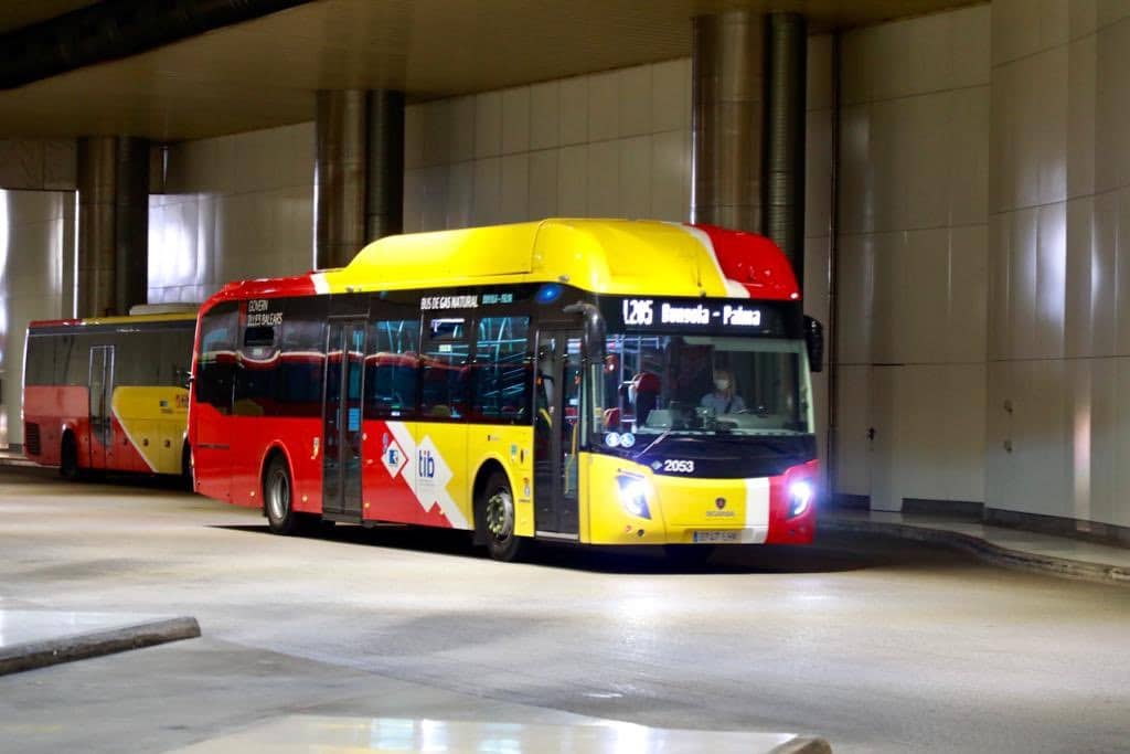 Baleares anuncia la gratuidad del autobús durante todo el 2023: también aplicará para el metro y el tren