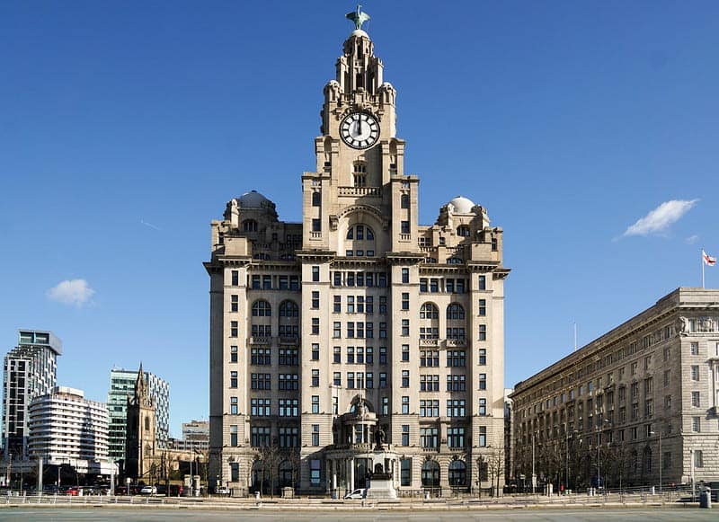 image cosas para hacer en Liverpool 1 Royal Liver Building