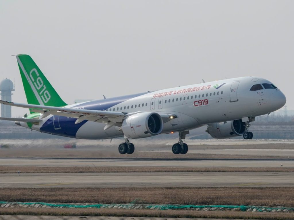 China se prepara para dar un golpe en el mercado aeronáutico con la producción en masa de C919, su propio avión de pasajeros