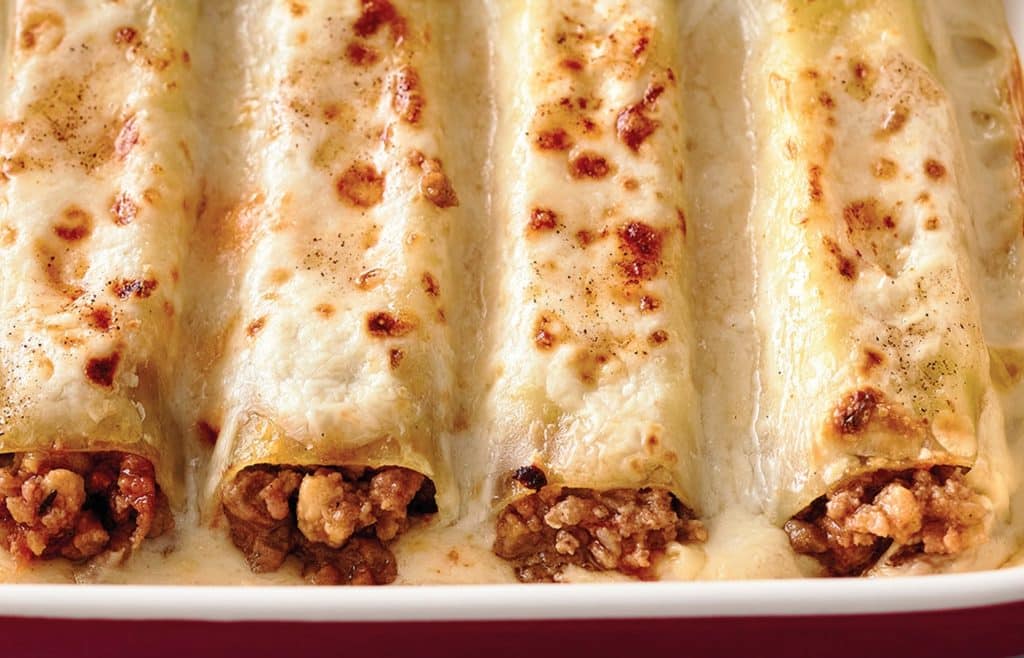 Sant Esteve Cataluña celebra Sant Esteve: un curioso festejo post Navidad en el que las familias se reúnen a comer canelones image Sant Esteve canelones de sant esteve cataluna 1