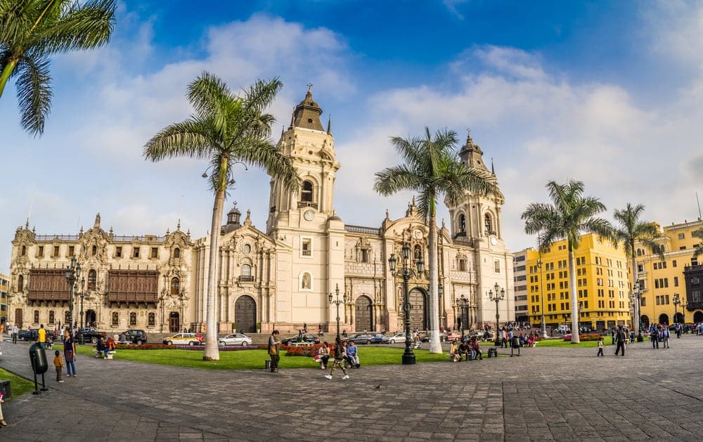 image 48 horas en Lima lugares para visitar en lima catedral de lima 1