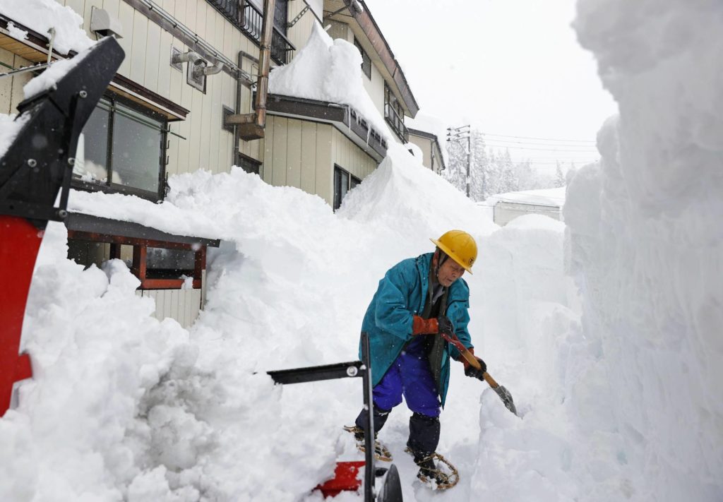 japón Las fuertes nevadas en Japón dejaron 17 muertos y decenas de heridos image japón np file 200577