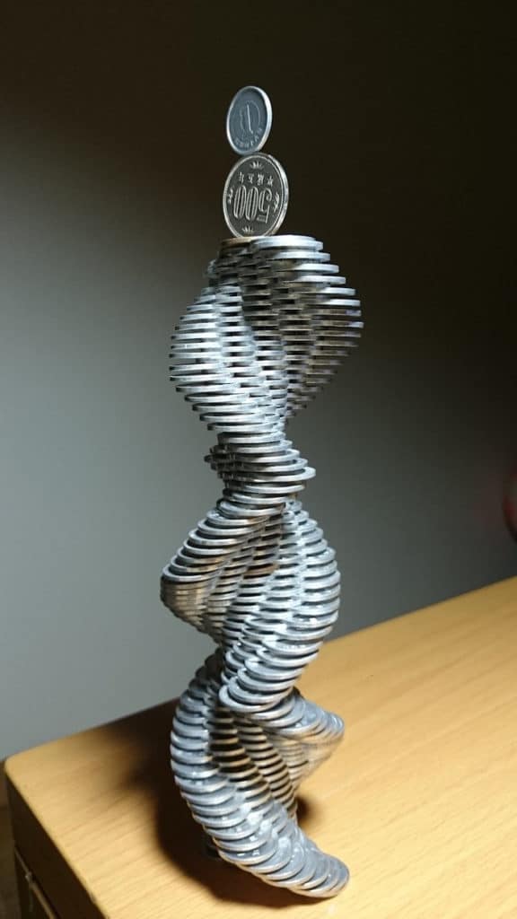 image monedas thumb tani coin stacking sculptures 6