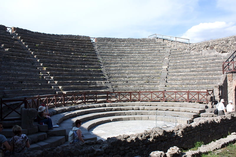 image que ver en Pompeya 10 Teatro Pequeno