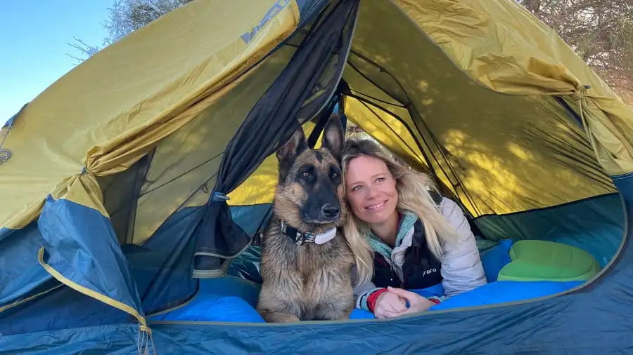 image 230106123153 06 woman riding motorcycle around the world with dog baja california