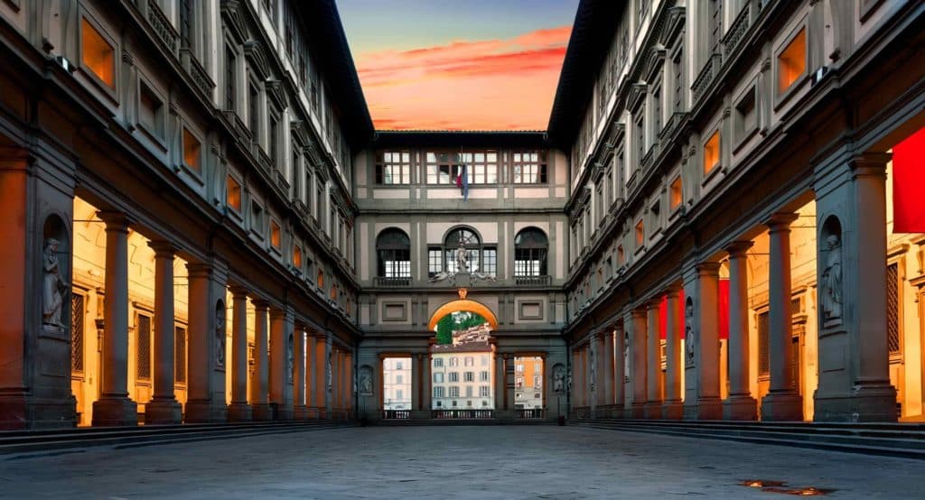 image Día Mundial de la Selfie en los Museos Galleria de los Uffizi en Florencia scaled 1