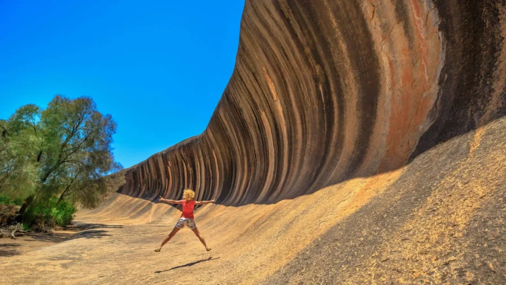 image shutterstock 1029026851 wave rock australia