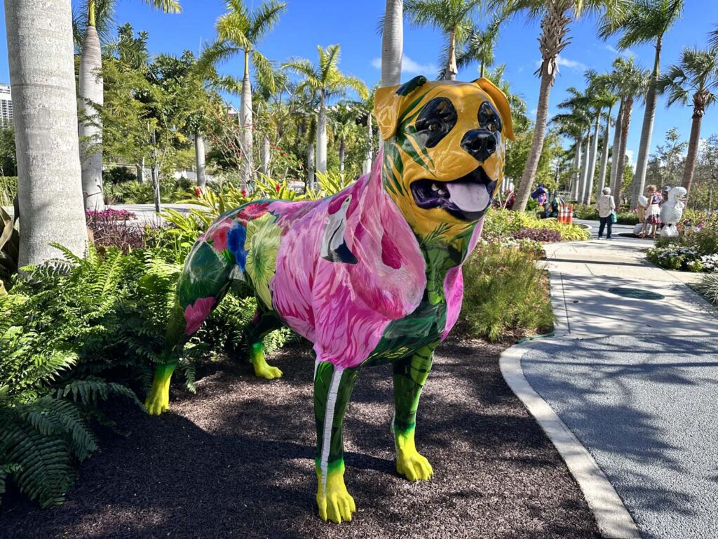 image Dogs and Cats Walkway and Sculpture Gardens Dogs and Cats Walkway and Sculpture Gardens nuevo parque tematico Miami 1