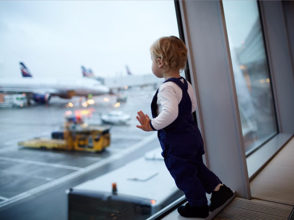 bebe aeropuerto