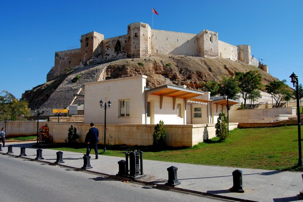 El castillo romano de Gaziantep colapsó durante el terremoto en Turquía: llevaba en pie más de 1.700 años