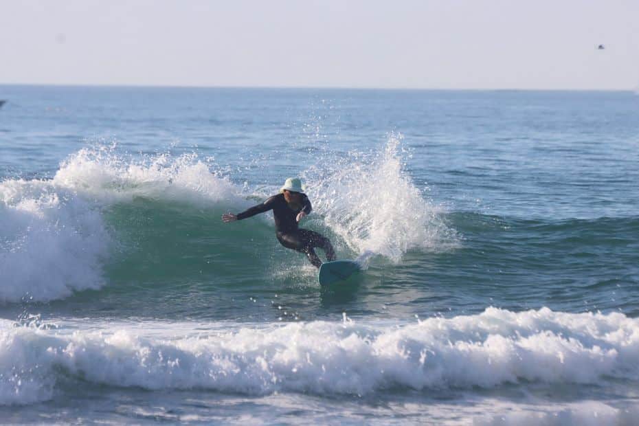 surfista-profesional-record-40-horas-de-surf-1