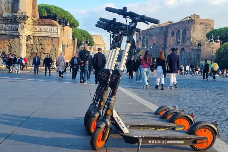 El Ayuntamiento de Roma también reorganiza su tránsito urbano con la disminución de bicicletas y patinetes eléctricos