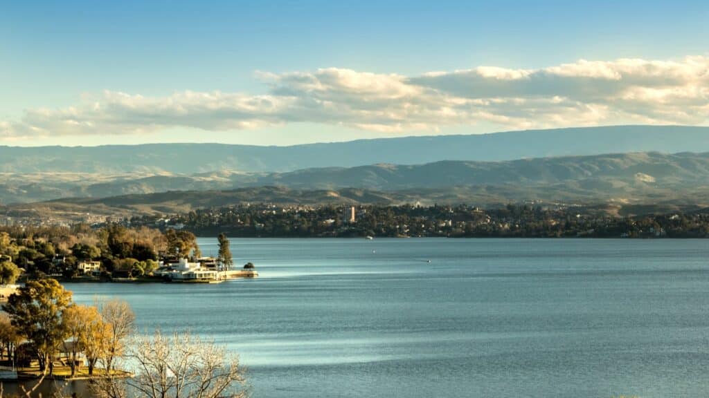 Lago San Roque