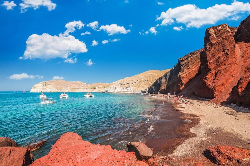 image playas nudistas Playa Roja Santorini 1