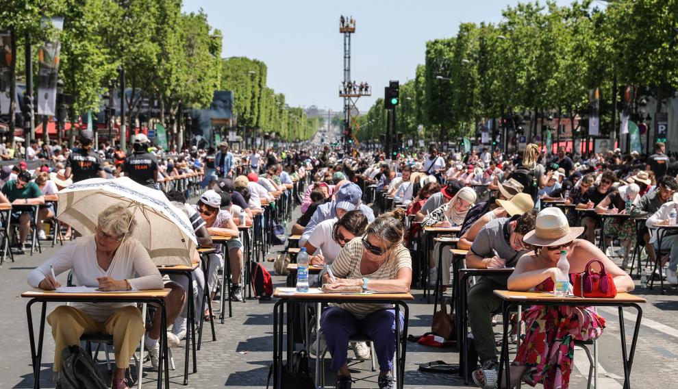 image récord Guiness paris dictado mas grande del mundo 1