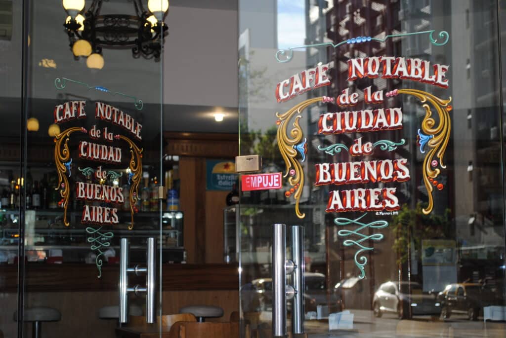 image bares notables de Buenos Aires la noche de los cafes notables de buenos aires 2023 1