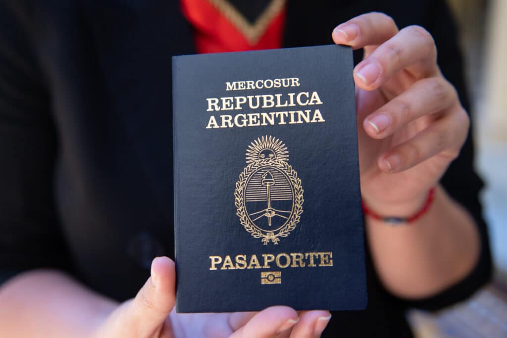 Argentina: Anuncian nuevos precios para la obtención del Pasaporte y el lanzamiento de un servicio en 24 horas