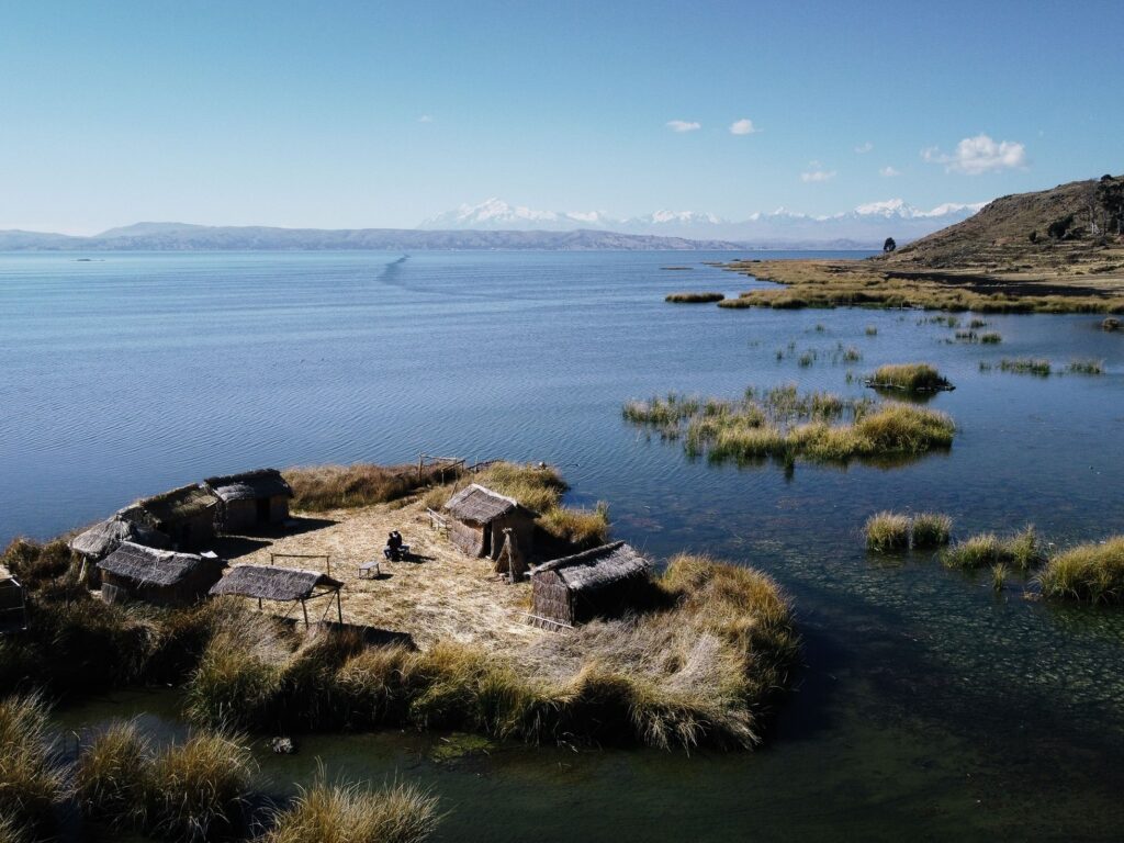 El nivel del agua del lago Titicaca está seis centímetros debajo de su mínimo histórico