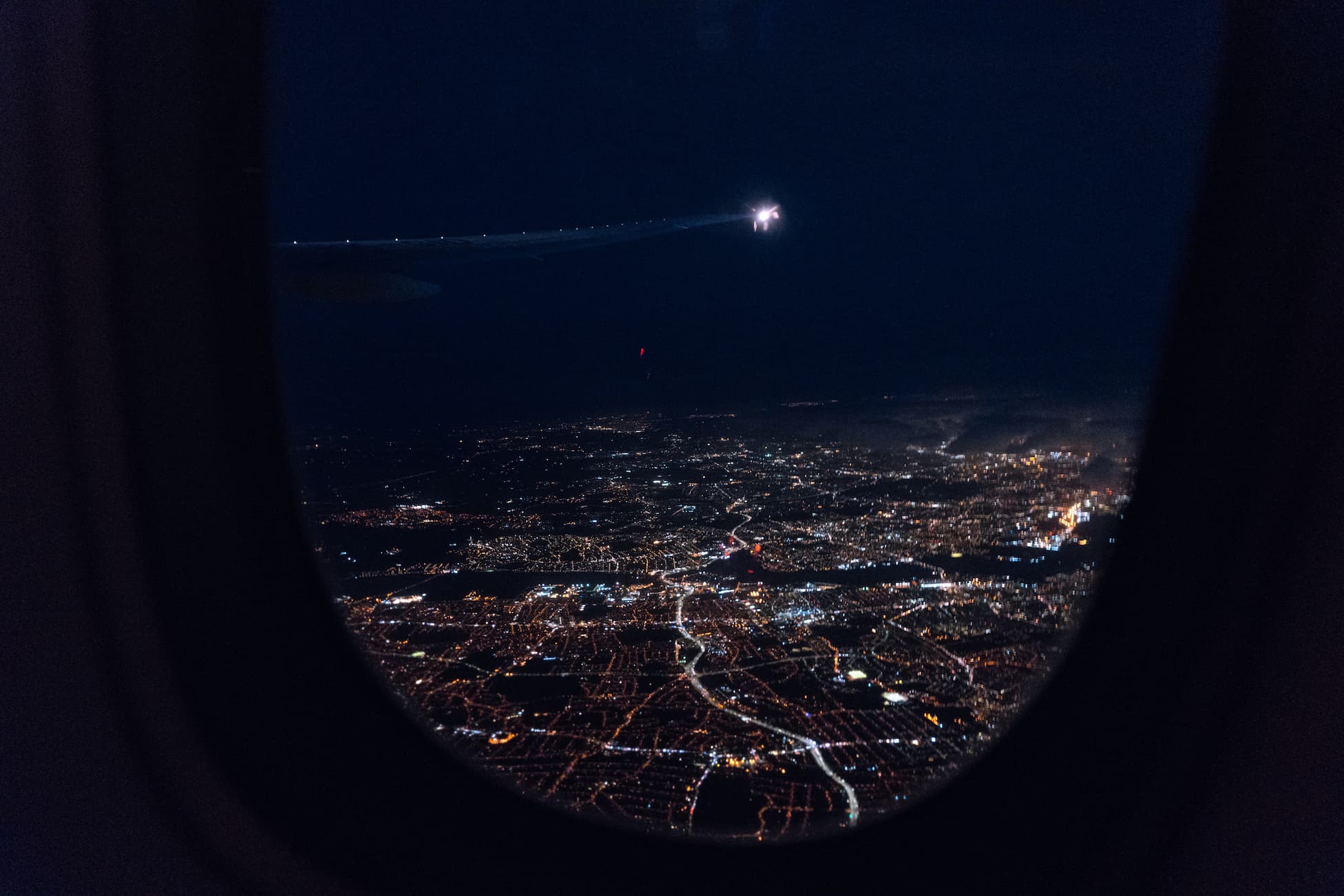 ventana avión noche