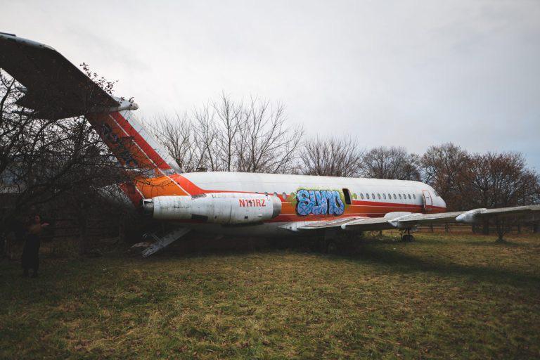 avión abandonado