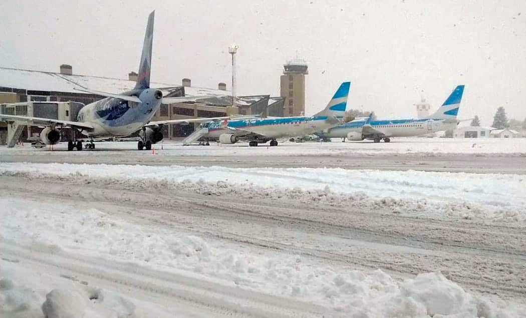 operativo-nieve-aeropuertos-patagonia-argentina-2024-1