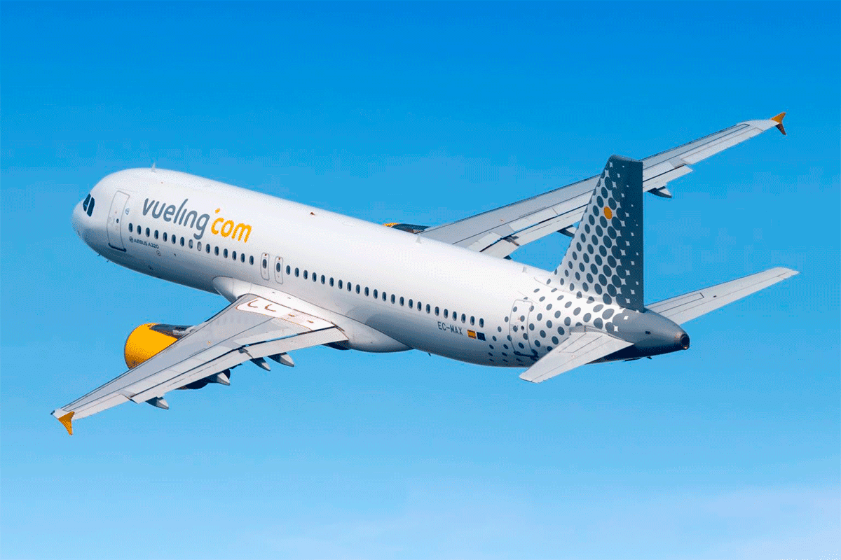 sancion-vueling-mujer-escote